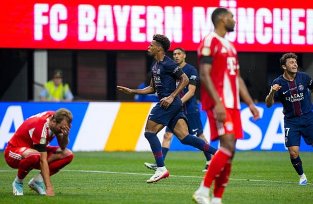 PSG đánh bại Bayern Munich trong trận cầu kịch tính đầy tranh cãi